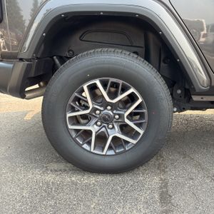 2025 JEEP WRANGLER SAHARA 缩略图 19