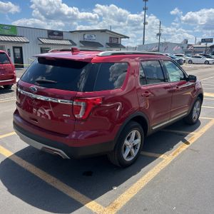 FORD EXPLORER XLT - 8
