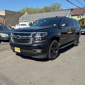 CHEVROLET SUBURBAN LT - 1