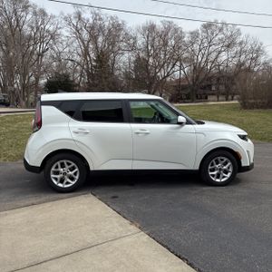 KIA SOUL LX - 10