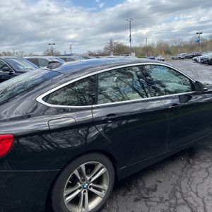 BMW 330I GRAN TURISMO XDRIVE - 9