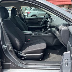 صورة مصغرة 32 لـ 2024 Nissan SENTRA S