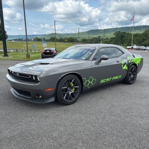 صورة 1 لـ 2018 Dodge CHALLENGER R/T SCAT PACK