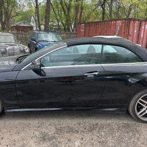 MERCEDES-BENZ E-CLASS - 4