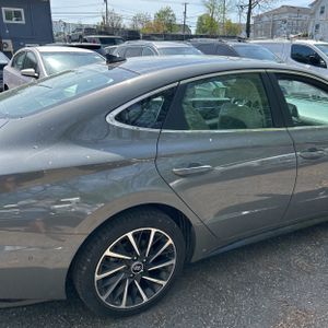 HYUNDAI SONATA LIMITED - 9