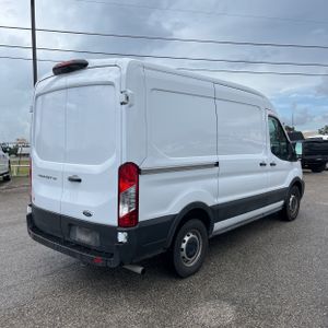 FORD TRANSIT 150 - 8