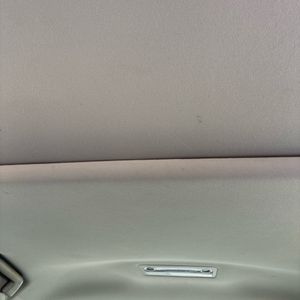 صورة 41 لـ 2016 Lexus IS 300 BASE