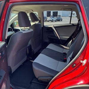 2015 Toyota RAV4 LE — фото 34