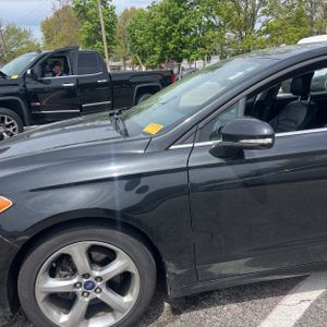 FORD FUSION SE - 2