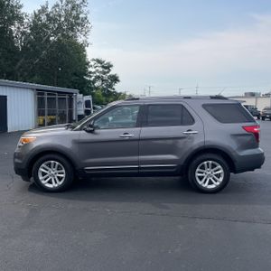 2013 FORD EXPLORER XLT photo 3