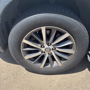 صورة مصغرة 17 لـ 2017 Toyota HIGHLANDER XLE