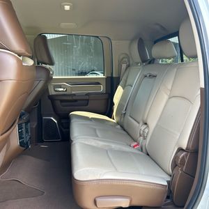 2022 RAM 3500 LARAMIE 照片 34