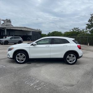 2019 Mercedes-BENZ GLA 照片 3