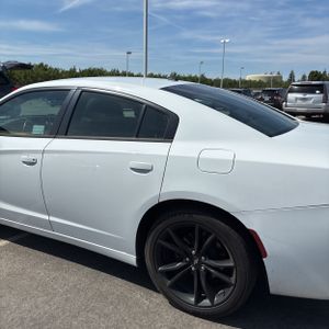DODGE CHARGER SXT - 6