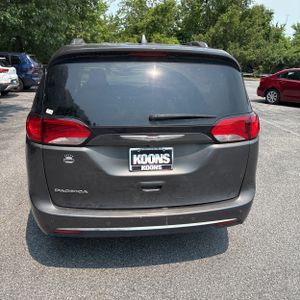 2019 Chrysler PACIFICA TOURING L photo 6