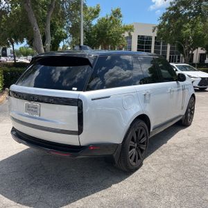 LAND ROVER RANGE ROVER P400 SE - 8