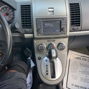 2012 Nissan SENTRA 2.0 SR 照片 37