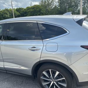 صورة 6 لـ 2025 Acura MDX W/TECH