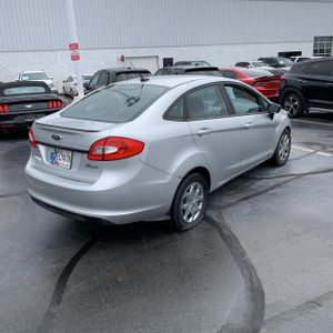 FORD FIESTA SE - 8