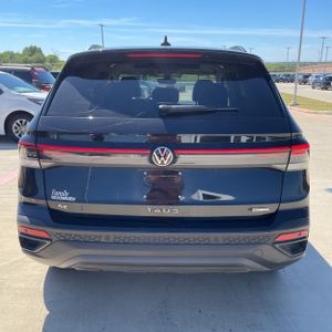 VOLKSWAGEN TAOS SE BLACK 4MOTION - 6