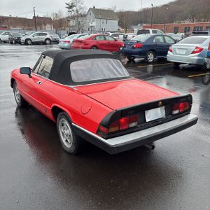 Alfa Romeo Spider Veloce - 5