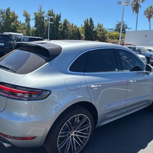 2021 Porsche MACAN TURBO 照片 9