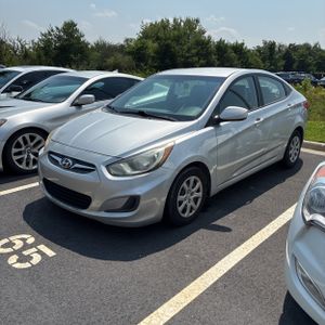 2013 Hyundai ACCENT GLS — фото 1
