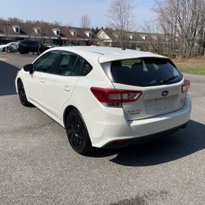 SUBARU IMPREZA 2.0I - 5