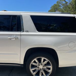 CHEVROLET SUBURBAN LTZ - 6