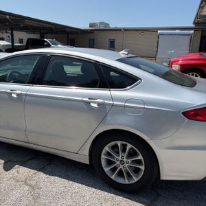 2019 FORD FUSION SE 照片 6