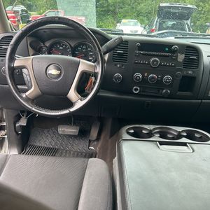 صورة 35 لـ 2009 Chevrolet SILVERADO 2500HD LT