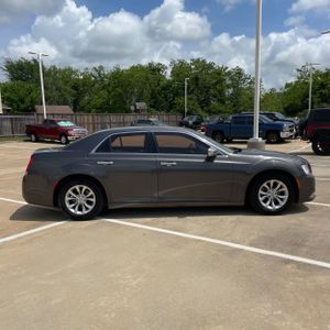 CHRYSLER 300 LIMITED - 10