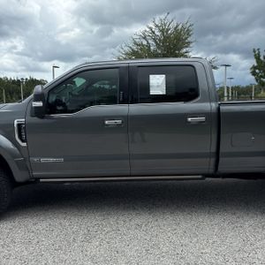 2022 FORD F-450 LIMITED — фото 4