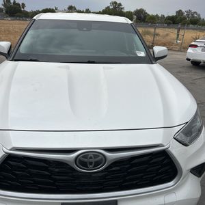 صورة 56 لـ 2021 Toyota HIGHLANDER L