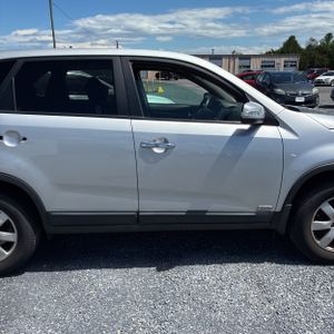 صورة مصغرة 11 لـ 2011 KIA SORENTO LX