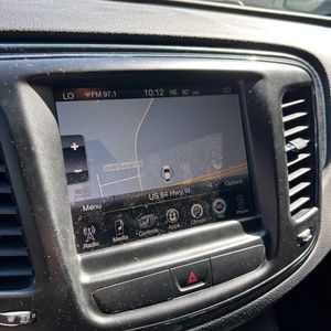 صورة مصغرة 36 لـ 2015 Chrysler 200 S