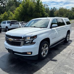 2020 Chevrolet SUBURBAN LT photo 1