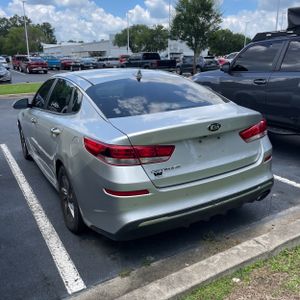 2020 KIA OPTIMA LX 照片 5