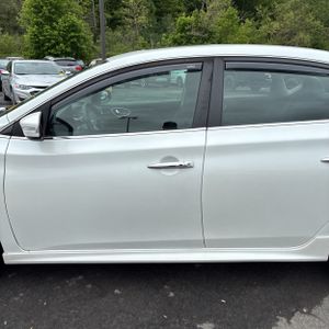 NISSAN SENTRA SR TURBO - 4