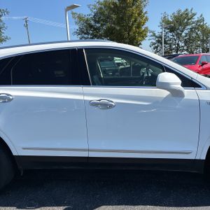 2019 Cadillac XT5 LUXURY — фото 11