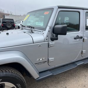JEEP WRANGLER JK UNLIMITED SAHARA - 2