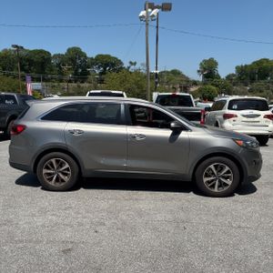 KIA SORENTO EX V6 - 10