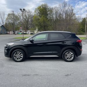 HYUNDAI TUCSON SE - 3