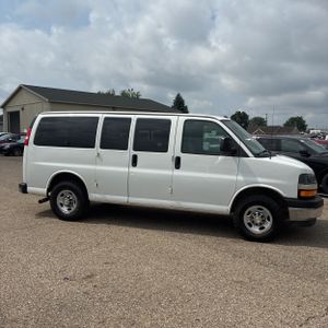 2019 Chevrolet EXPRESS LT 2500 — фото 10
