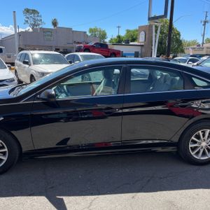 HYUNDAI SONATA SE - 4