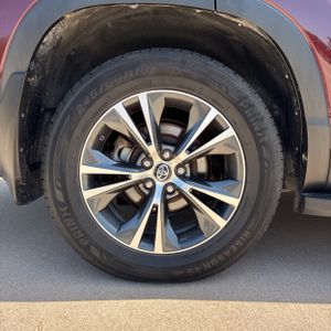 2019 Toyota HIGHLANDER LE PLUS thumbnail 19