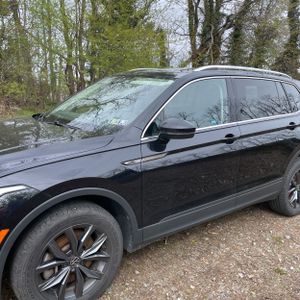 VOLKSWAGEN TIGUAN SE 4MOTION - 2