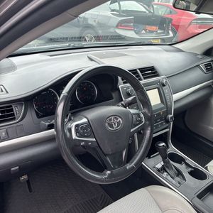 2017 Toyota CAMRY SE thumbnail 36