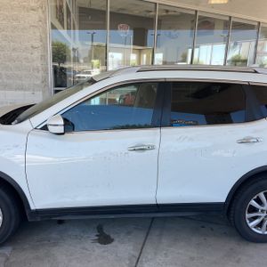 صورة 4 لـ 2019 Nissan ROGUE SV