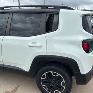 JEEP RENEGADE TRAILHAWK - 5